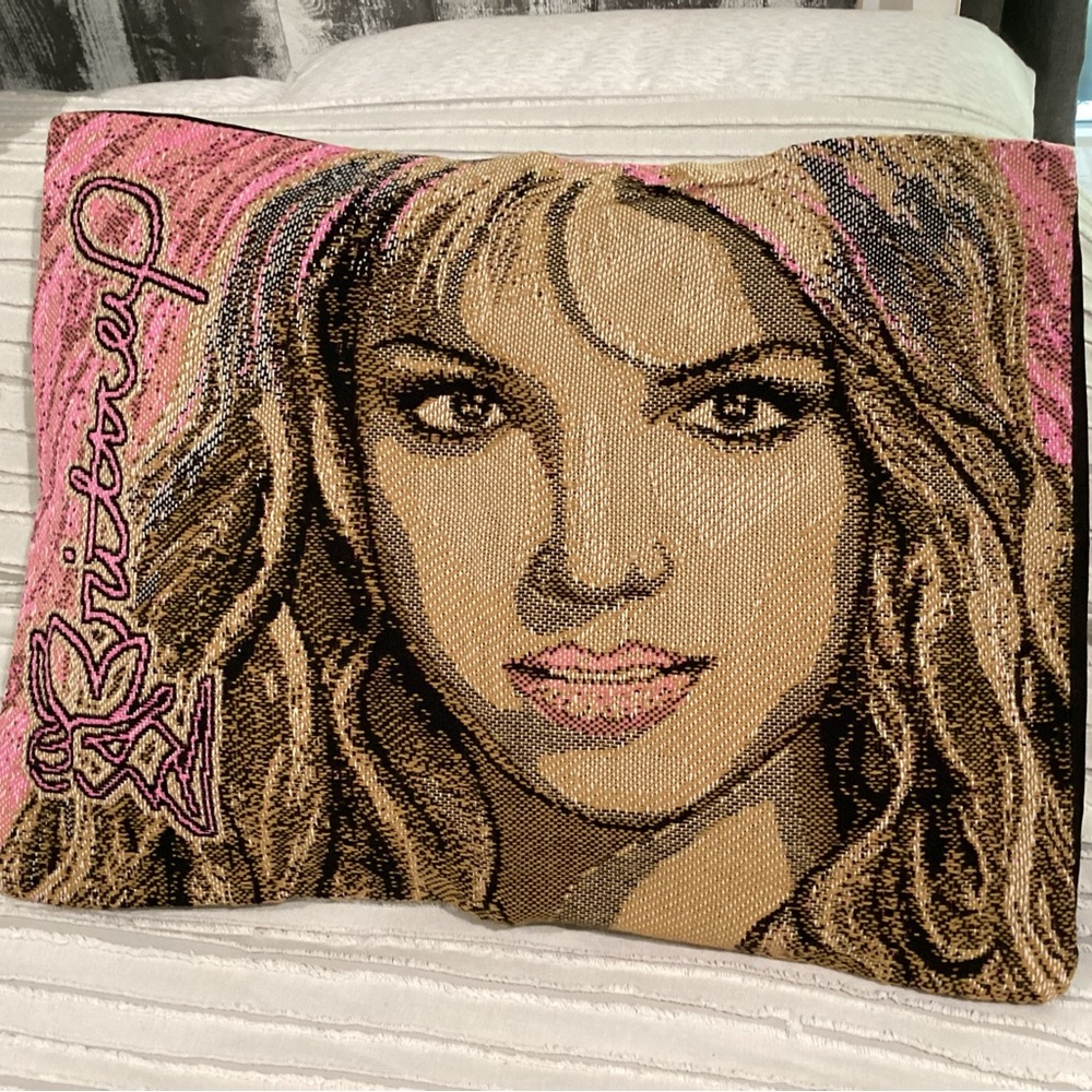 Vintage & New - Britney Spears Woven Pillow Case - Rare - Collectible - Unique - Picture 2 of 11